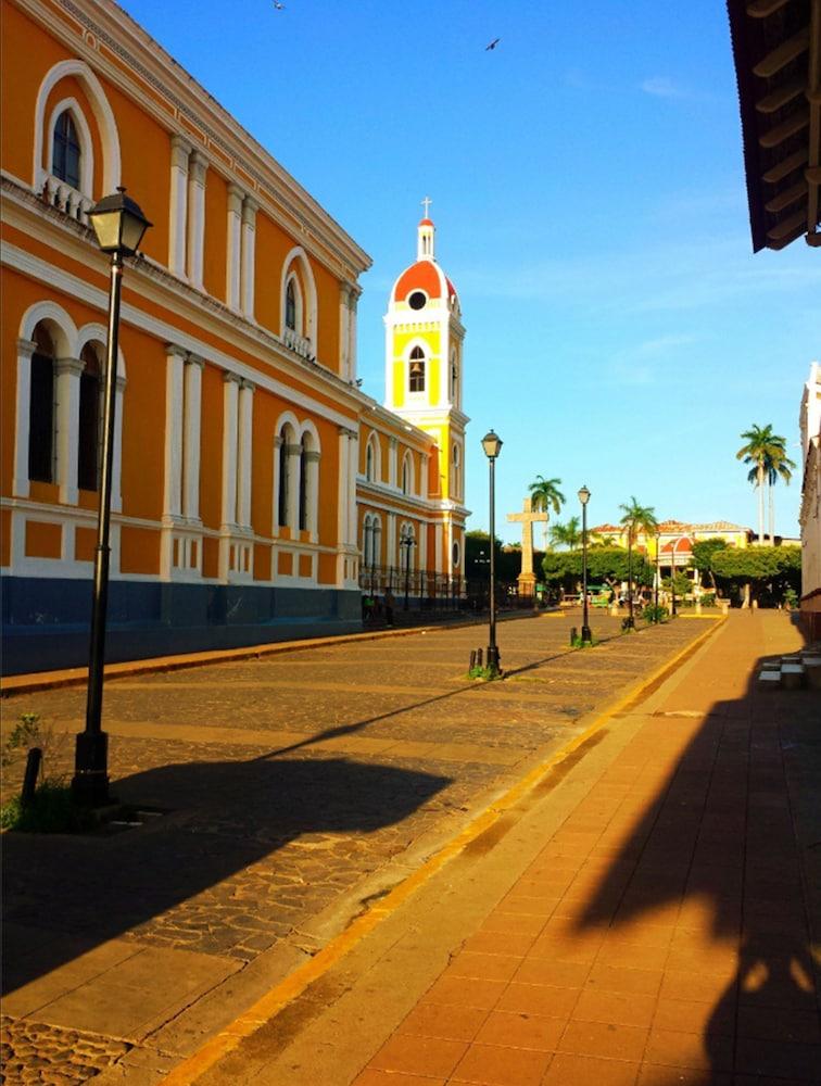 Los Patios Hotel กรานาดา ภายนอก รูปภาพ